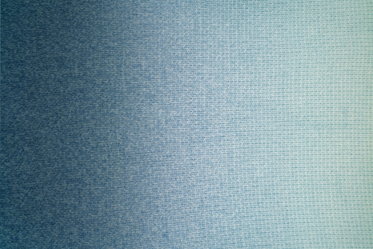 Círculo Marfim - Soft Gradient Yarn with Cashmere Touch (200g)